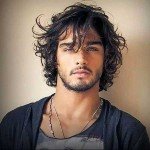 messy-curly-hairstyles-men